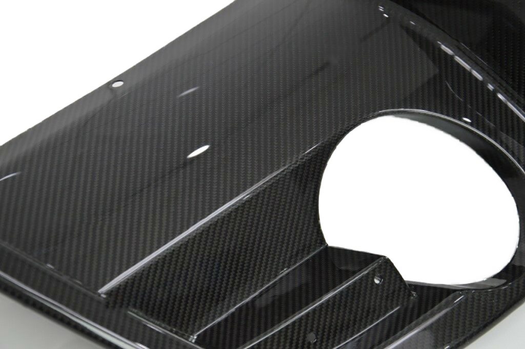 Aston-Martin-DBS-Rear-carbon-diffuser (2)