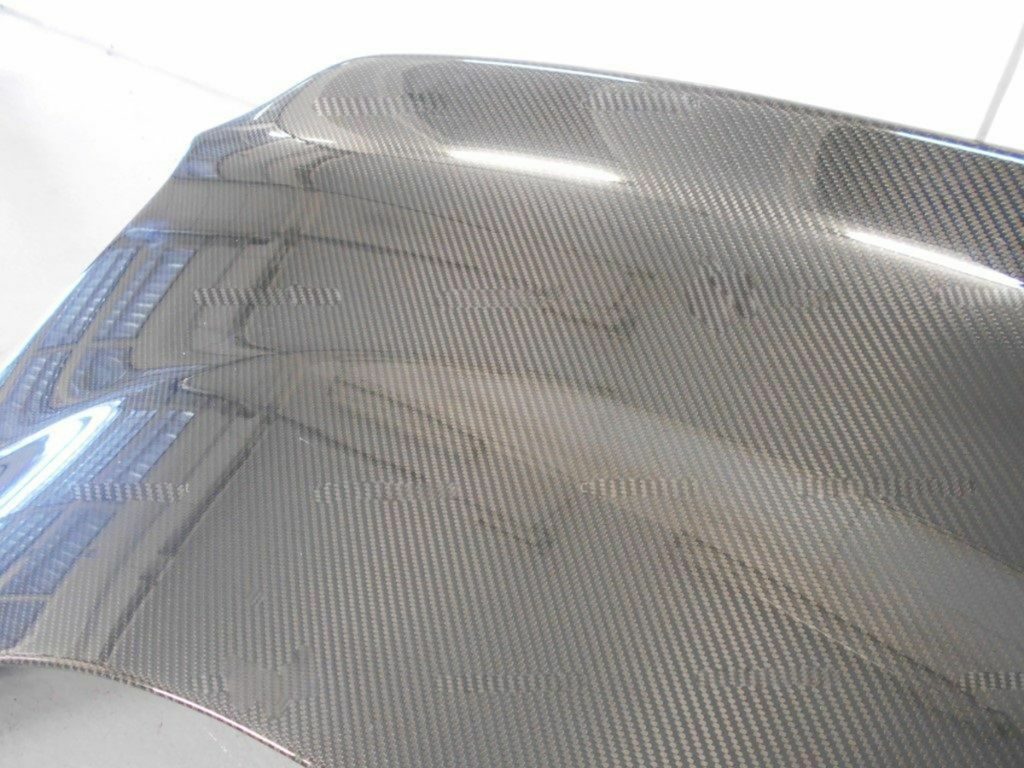 Aston-Martin-DBS-clear-carbon-fiber-boot-lid-tailgate (6)