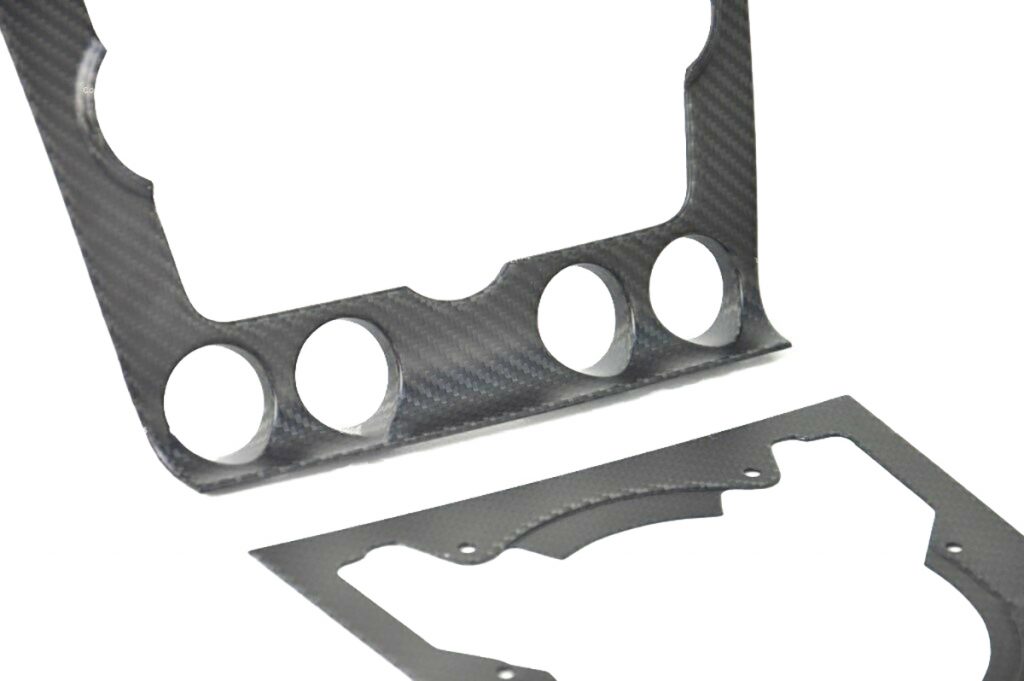 Aston-Martin-Vantage-08-14-DB9-DBS-Virage-Set-carbon-ski-slope-radio-frame-matt (1)