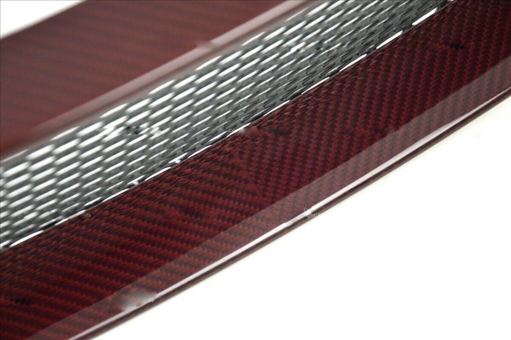 Aston-Martin-Vantage-V8-V12-Front-carbon-grille-clear-red-carbon (4)