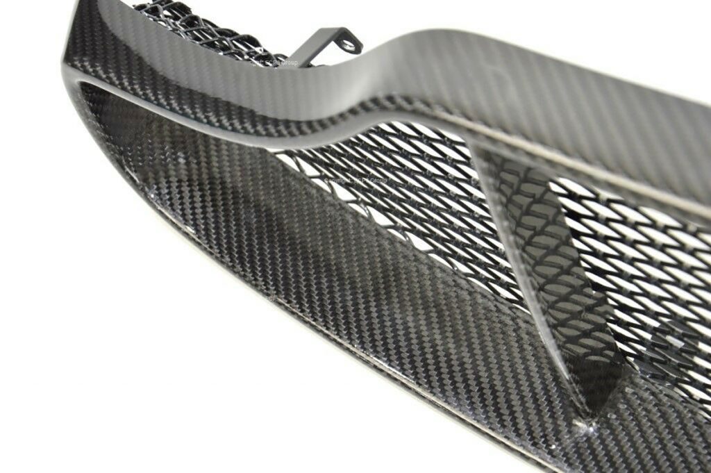 Aston-Martin-Vantage-V8-V12-S-version-front-carbon-grille (2)