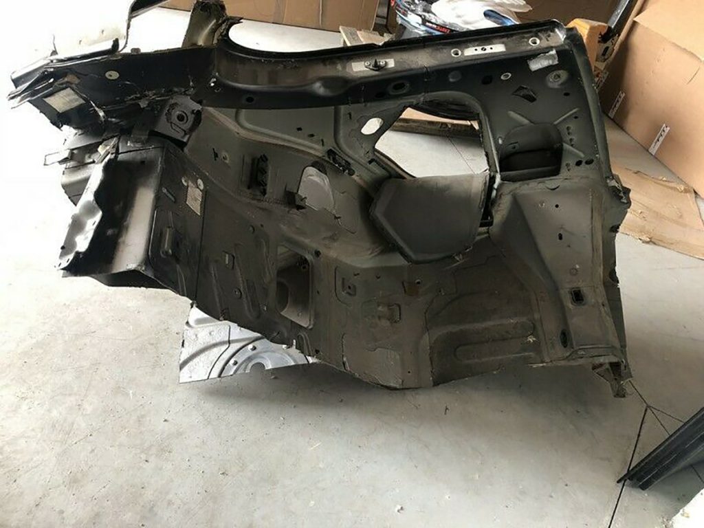 Bentley-Continental-GT-side-panel-rear-LEFT-Frame (4)