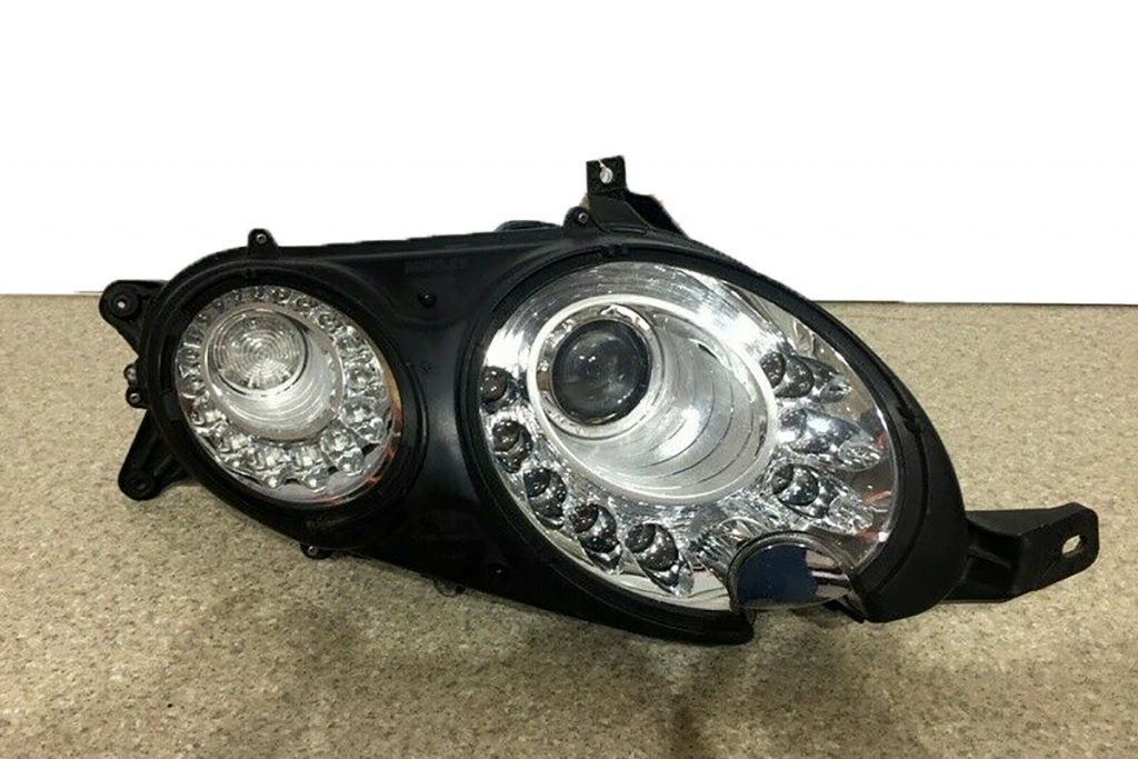 Bentley-GT-GTC-Headlight-right-front-Bi-Xenon (1)