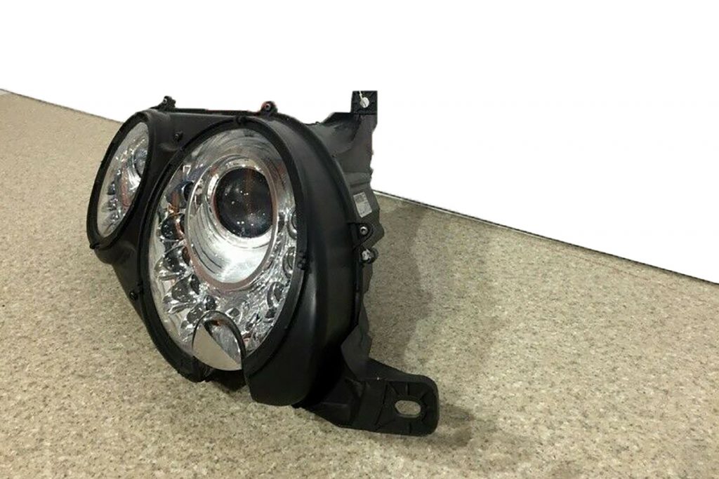 Bentley-GT-GTC-Headlight-right-front-Bi-Xenon (5)