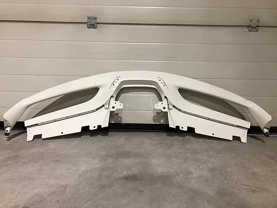 Ferrari 488 Front lip OEM Part (4)