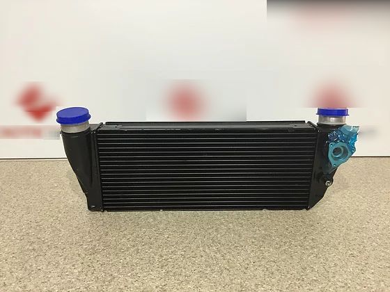 Ferrari 488 GTB Spider Intercooler right LLK 336491 (2)