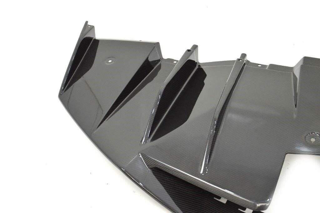 Lamborghini-Aventador-LP700-4-NEW-original-carbon-rear-lower-diffuser (3)