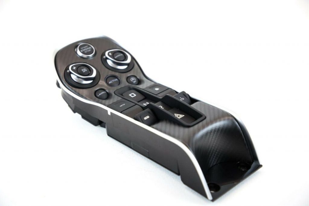 MCLAREN 540570 CARBON CENTRE CONSOLE MODULE (SPYDER) (2)