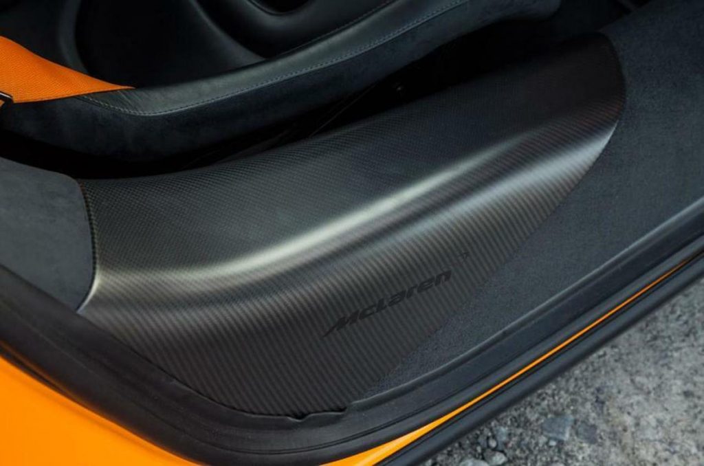 MCLAREN 540C 570S GT SATIN CARBON FIBRE DOOR ENTRANCE SILL - RIGHT SIDE (5)