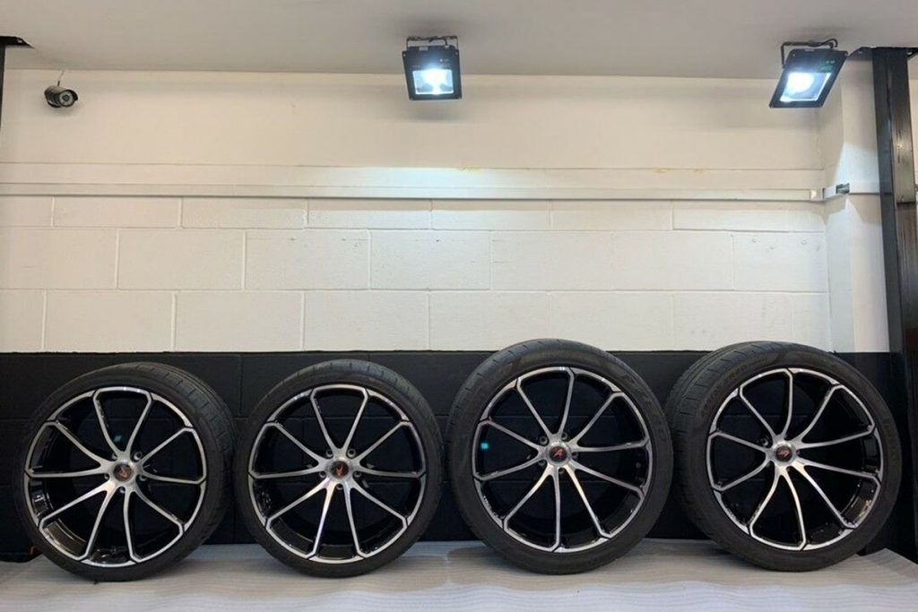 MCLAREN-570S-SPYDER-10-SPOKE-ULTRA-LIGHT-19-20-ALLOY-WHEELS (S2)