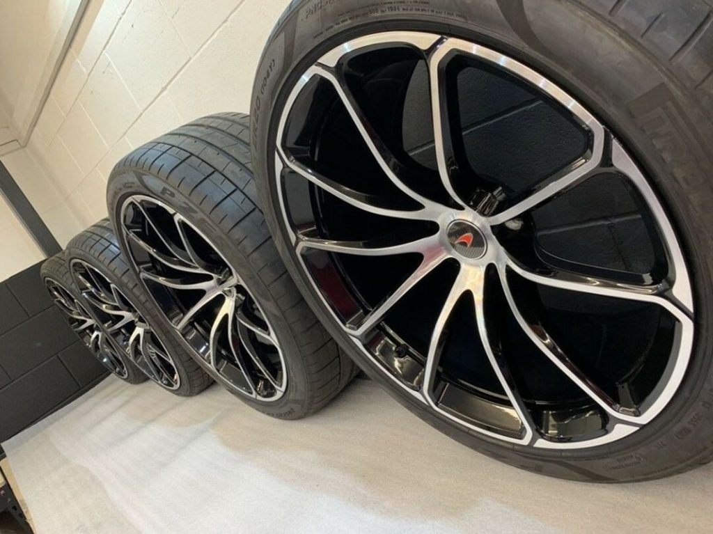 MCLAREN 570S SPYDER POLISHED ALLOY WHEELS WITH NEW TYRES (4)