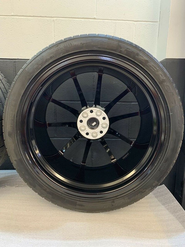 MCLAREN 570S SPYDER POLISHED ALLOY WHEELS WITH NEW TYRES (6)