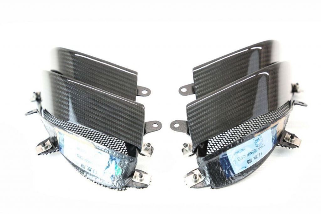 MCLAREN 600LT CARBON FIBER FRONT LOUVE SET (2)