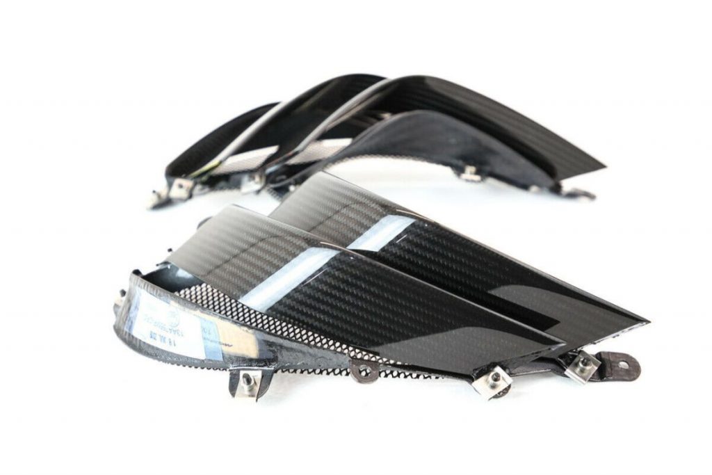 MCLAREN 600LT CARBON FIBER FRONT LOUVE SET (6)