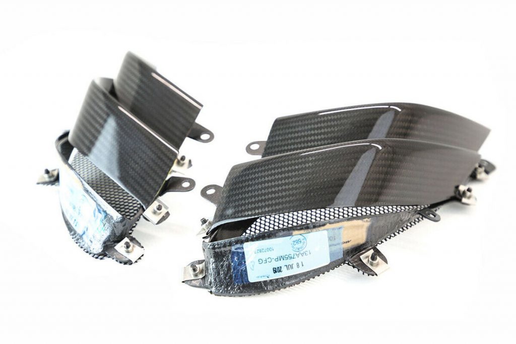 MCLAREN 600LT CARBON FIBRE FRONT LOUVE SET (1)