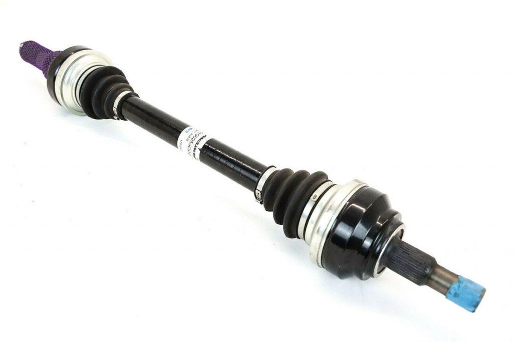 MCLAREN-MP4-12C-650S-675LT-REAR-AXEL-DRIVE-SHAFT (1)