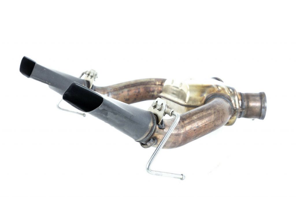 MCLAREN-MP4-12C-650S-COUPE-EXHAUST (2)