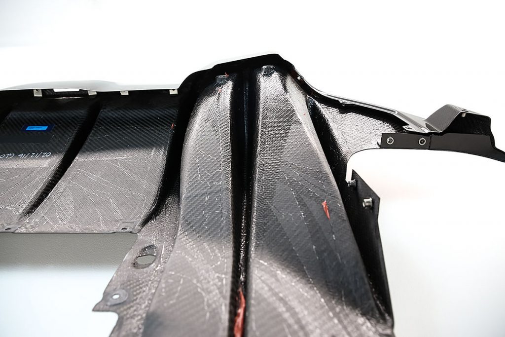 MSO MCLAREN 570S CARBON FIBER REAR DIFFUSER (18)