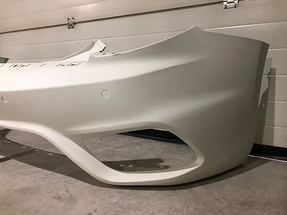 Maserati GranTurismo Rear bumper cover OEM Part (3)