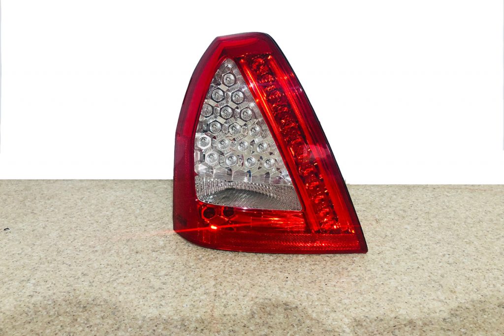 Maserati-Quattroporte-M139-LIFT-Backlight (1)