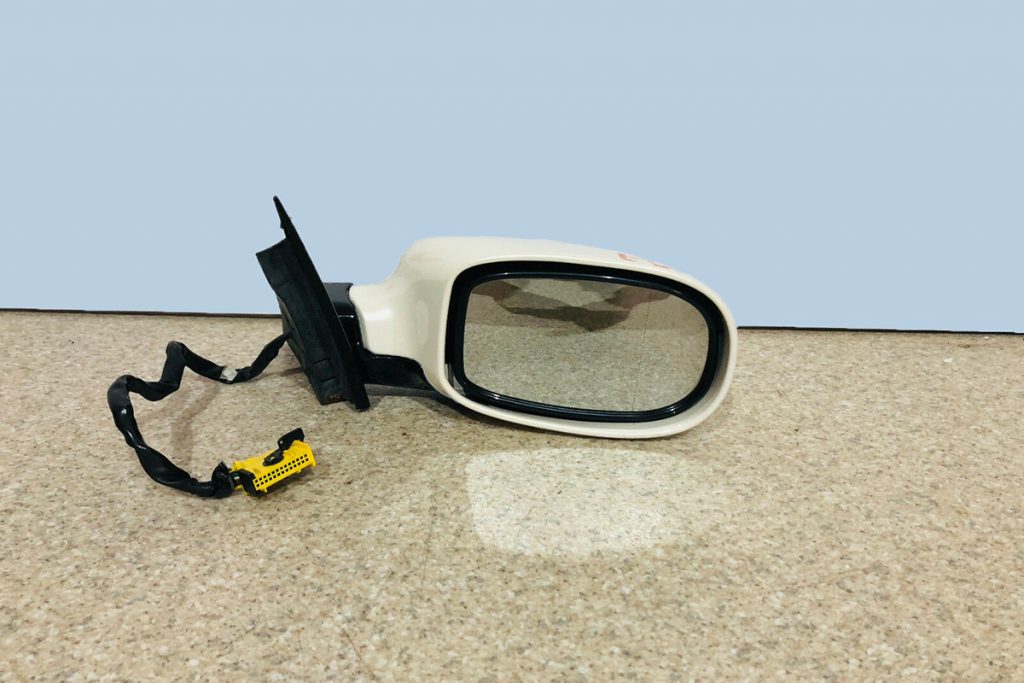 Maserati-Quattroporte-M139-LIFT-Exterior-Mirror (1)