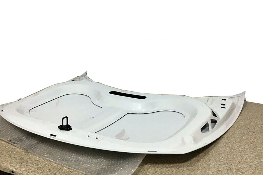 McLaren-MP4-12C-650S-Hood-Bonnet-BONNET-Suitcase (1)