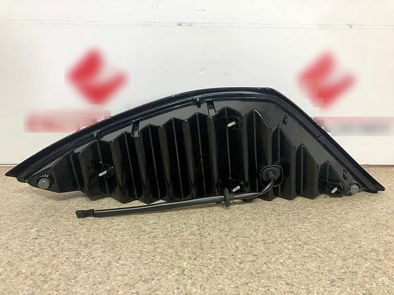 Mercedes SLR McLaren Tail lights, OEM Part (7)