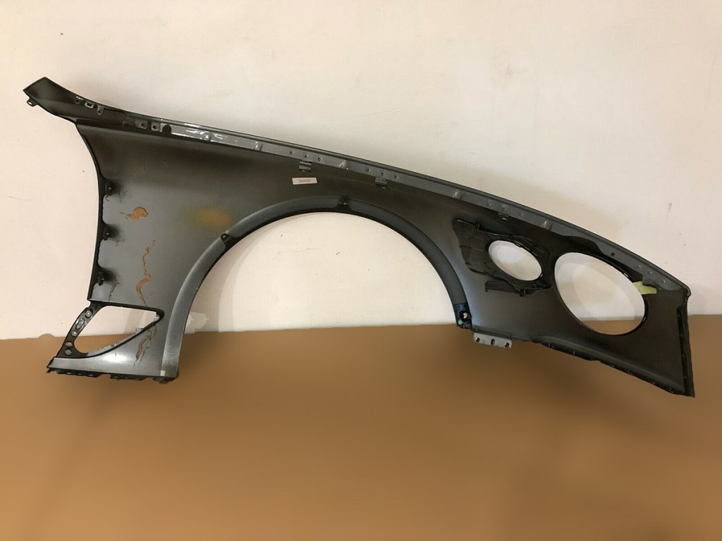 NEW-BENTLEY-Continental-GT-Front-Fender-LEFT (1)