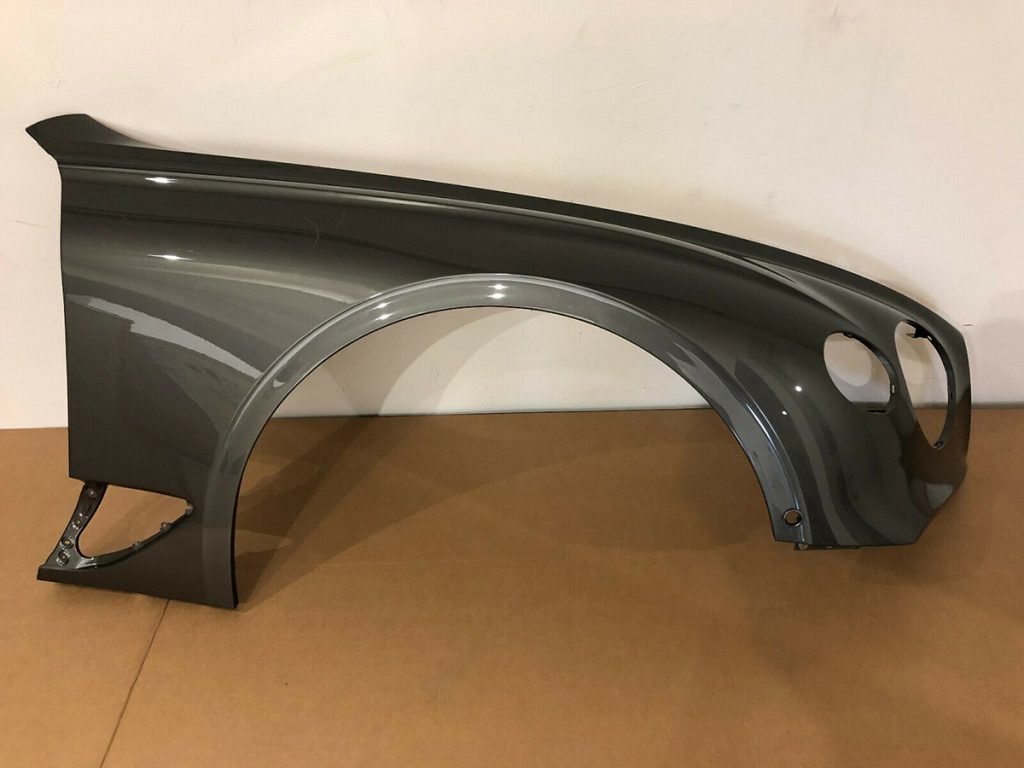 NEW-BENTLEY-Continental-GT-RIGHT-Front-Fender (4)