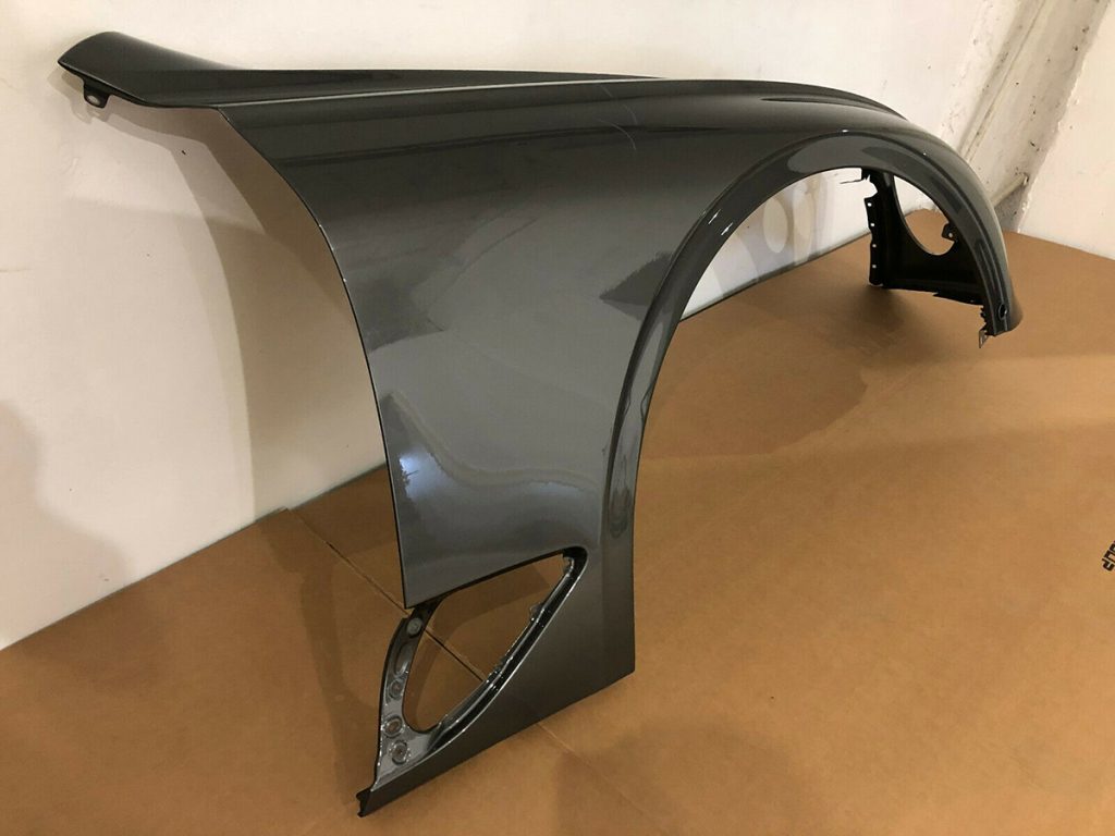 NEW-BENTLEY-Continental-GT-RIGHT-Front-Fender (5)