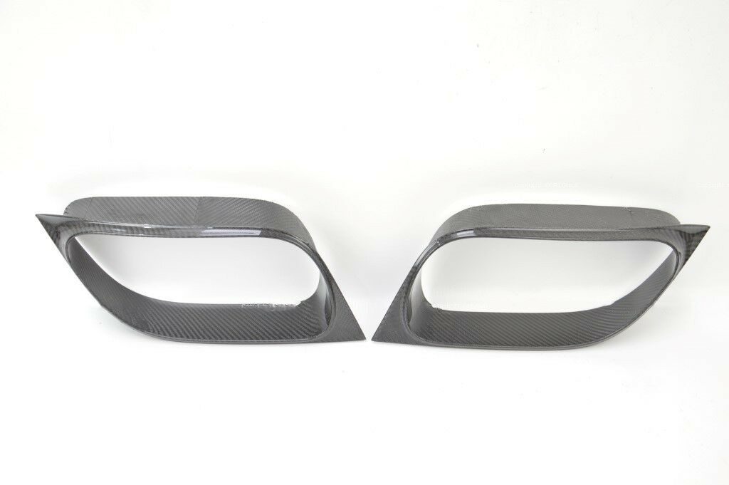 Porsche-911-991-Turbo-S-Rear-tailpipes-carbon-frames (3)