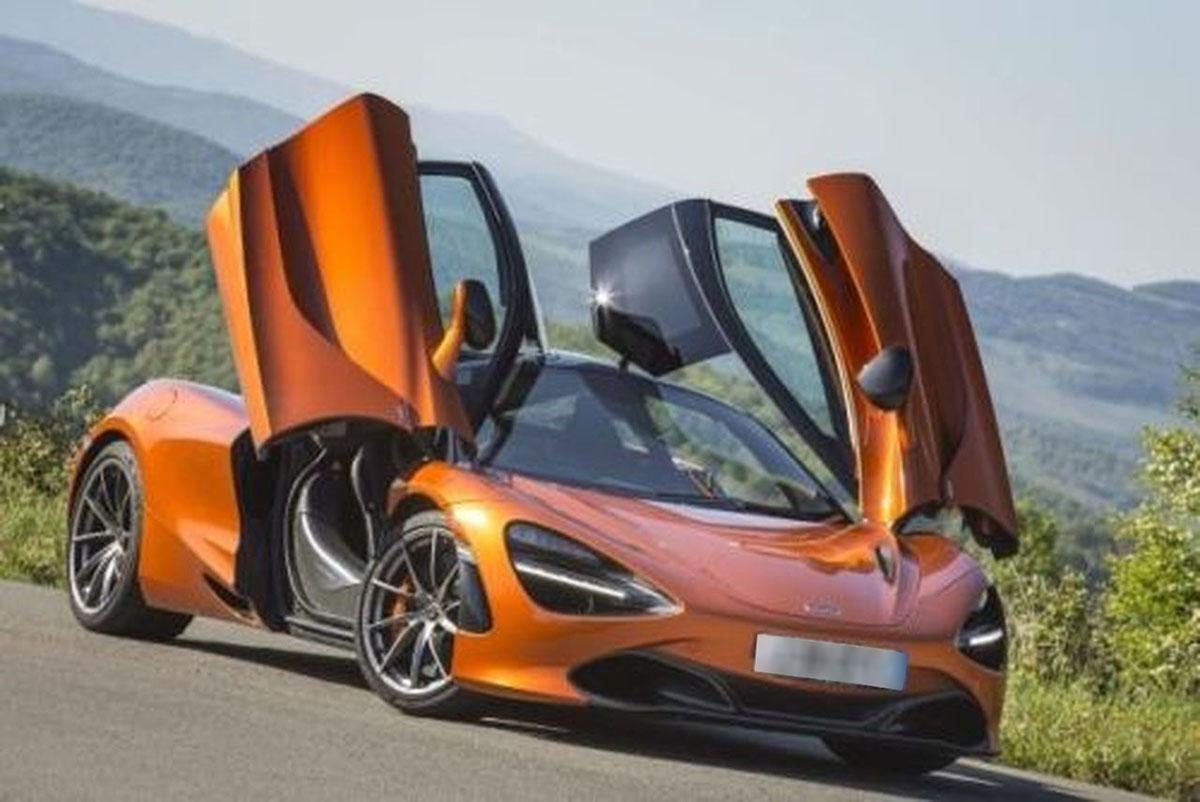 MCLAREN 720S DOOR PANEL (LEFT SIDE)